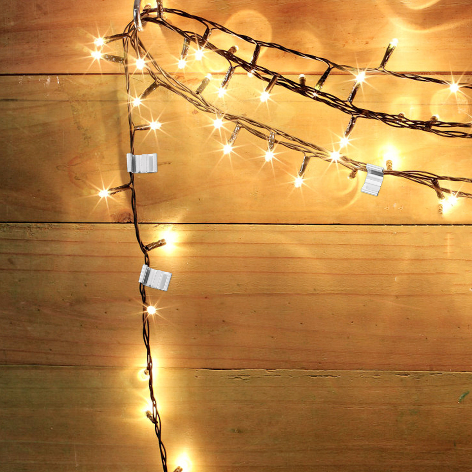Christmas Lights Outdoor - 100個 防錆金属製ガターライトクリップ 屋外ストリングライトハンガー ガター、手すり、木、クリスマス、ホリデー、ウェディング用